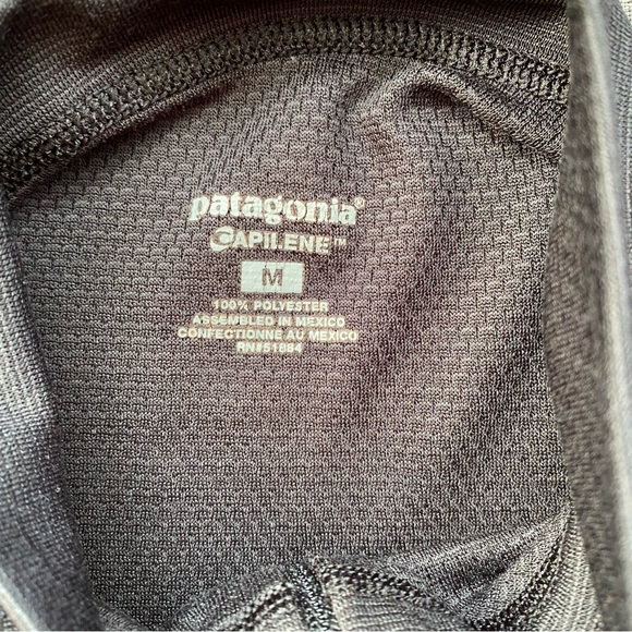 Patagonia Capilene 1/4 Zip Base layer - Picture 8 of 8